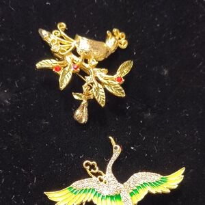 Elegant Gold and Green Bird Brooch Set